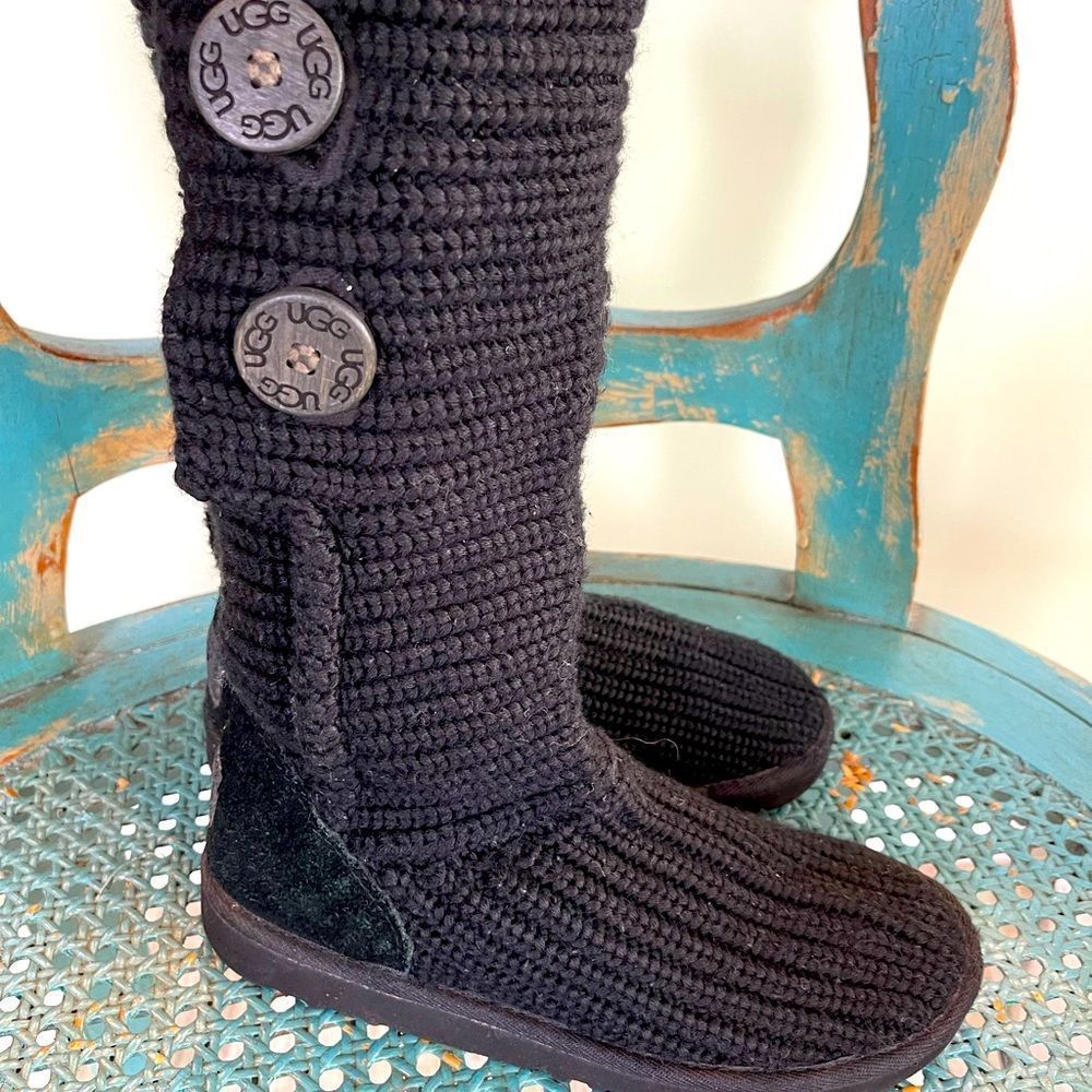 Girls UGG Cardy Boots Size 4